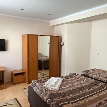 Hotel Felix 문텔레 미크 외부 사진